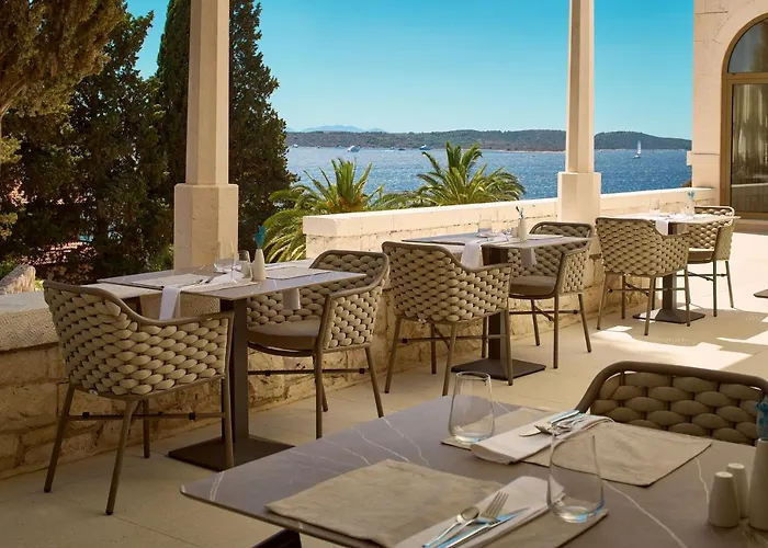 Moeesy, Blue & Oasis - Adults Only