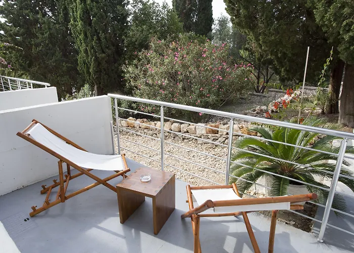 Moeesy, Blue & Oasis - Adults Only