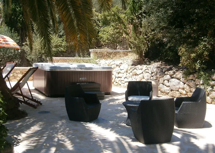 ホテル Moeesy, Blue & Oasis - Adults Only フヴァル