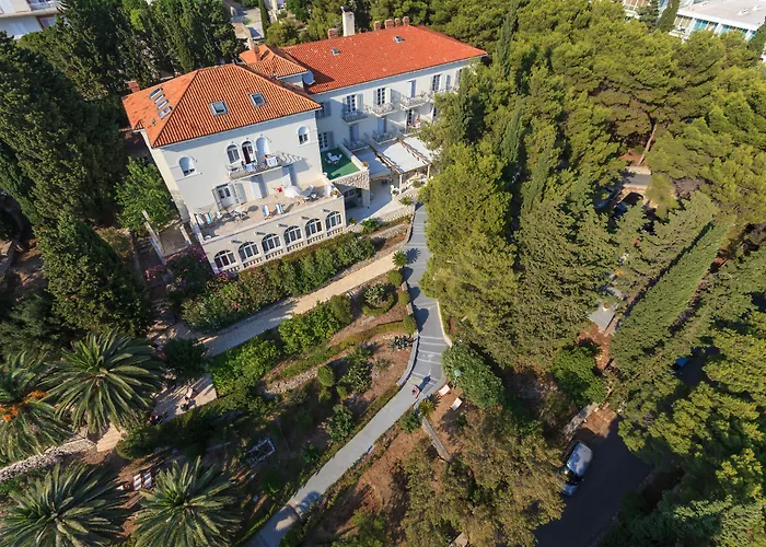 ホテル Moeesy, Blue & Oasis - Adults Only フヴァル