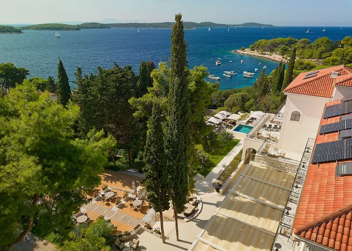 Moeesy, Blue & Oasis - Adults Only ホテル 5*